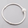 Longwear armband van 18 cm met clipsluiting en zilvermerkje