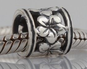 925 Sterling zilveren bedel Bloemenring recht